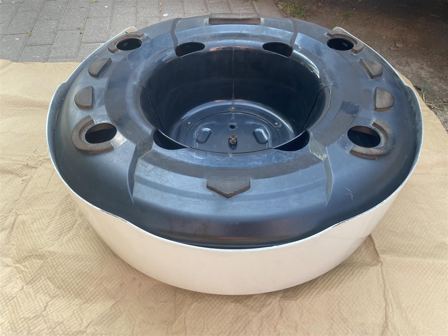 2010 DAIHATSU TERIOS COMPLETE SPARE WHEEL COVER FOR SALE. IN PRISTINE CONDITION - Private Seller