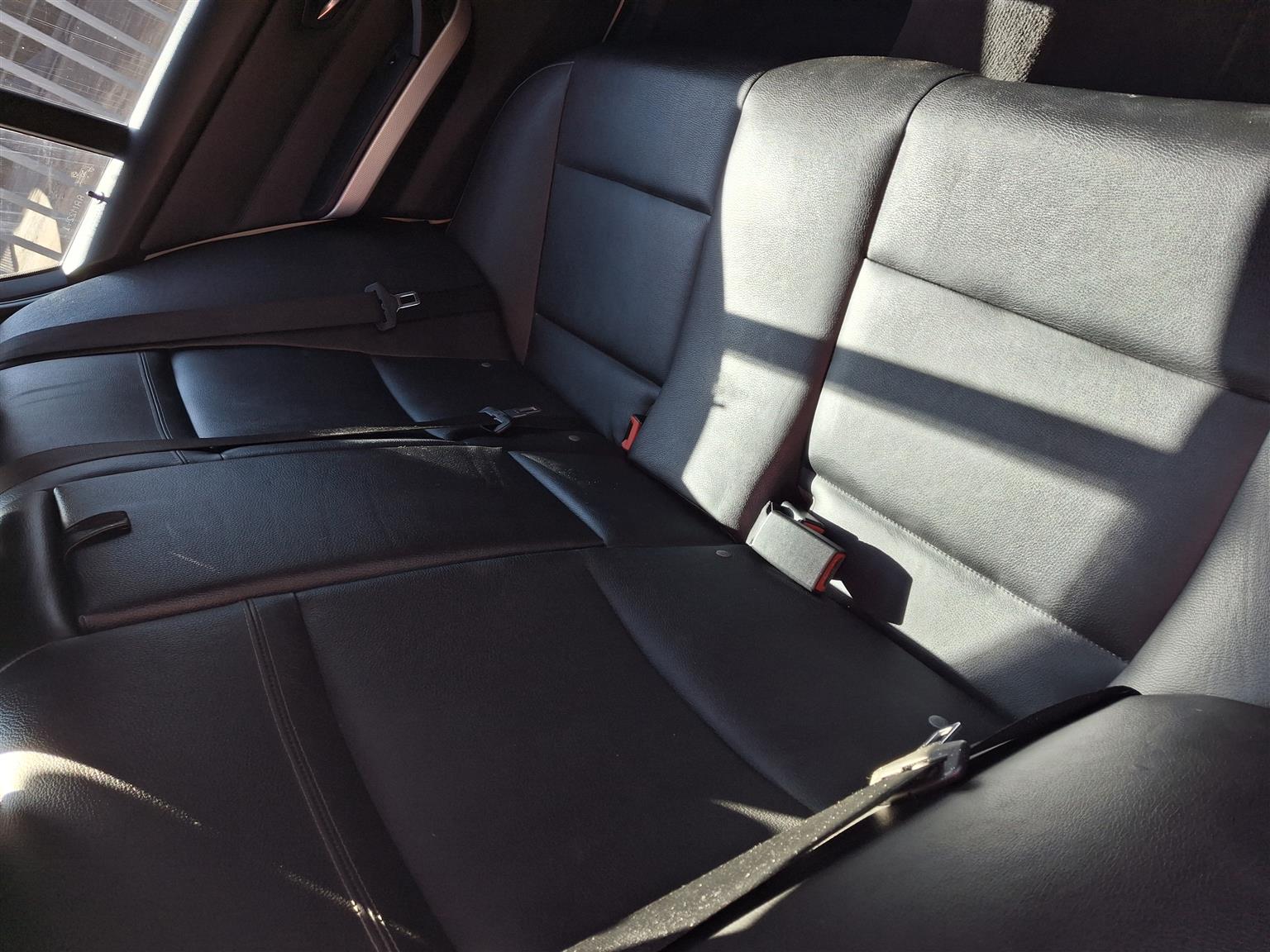 BMW E90 325i 2011 Model