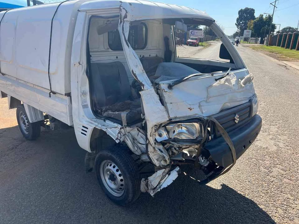 Suzuki super carry STRIPPING FOR PARTS @CIRCLE 7 USED PARTS - Private Seller Suzuki super carry STRIPPING FOR PARTS @CIRCLE 7 USED PARTS - Private Seller