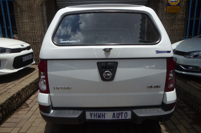 Cheap np200 R66,000 only