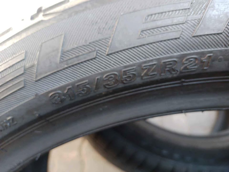 2 X 315/35/21 Bridgestone SUV tyres for a BMW & Mercedes with sufficient thread - Private Seller