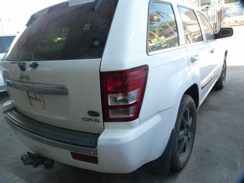 Jeep Grand Cherokee 3.0 CRD AT White - 2001 STRIPPING FOR SPARES - Private Seller
