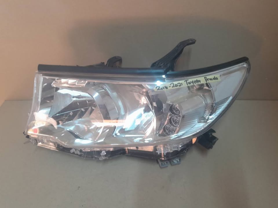 2018-2021 TOYOTA PARADO LEFT SIDE HEADLIGHT FOR SALE