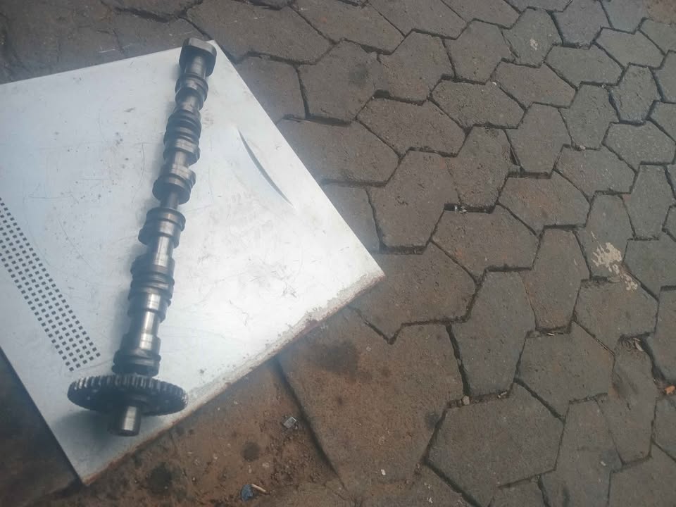 OEM New Intake Camshaft Inlet Cam For Audi A3 A4 VW Passat CCZ CDA CAW EA888 Gen2 06J109021H 06J1090 - Private Seller