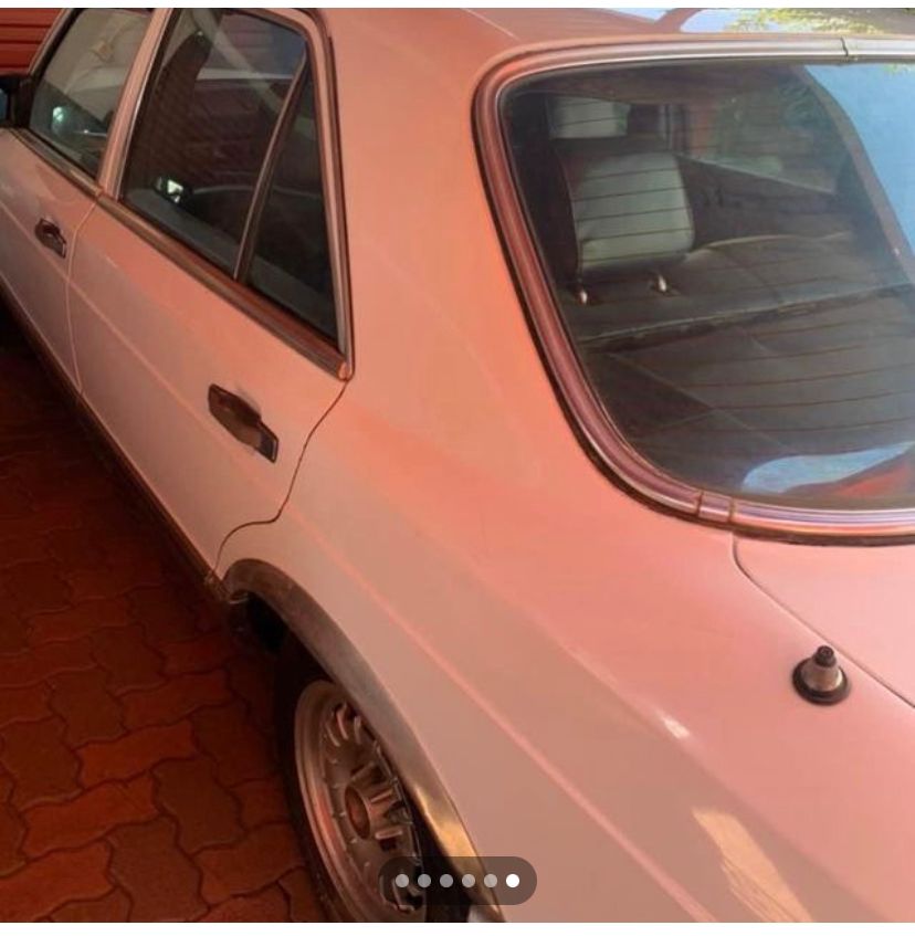 Mercedes Benz W126 280se stripping for spares - Private Seller