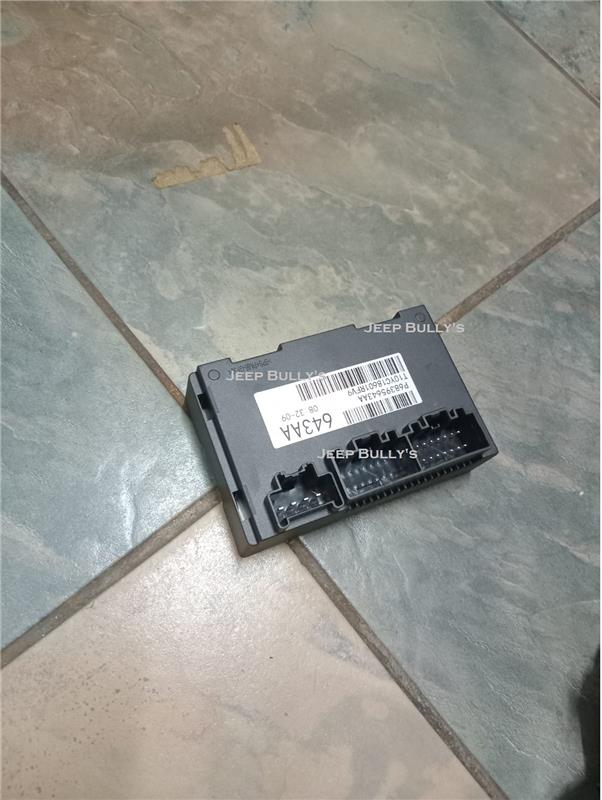 Jeep Grand Cherokee WK2 3.6 Transfer Case Control Module - Private Seller Jeep Grand Cherokee WK2 3.6 Transfer Case Control Module - Private Seller