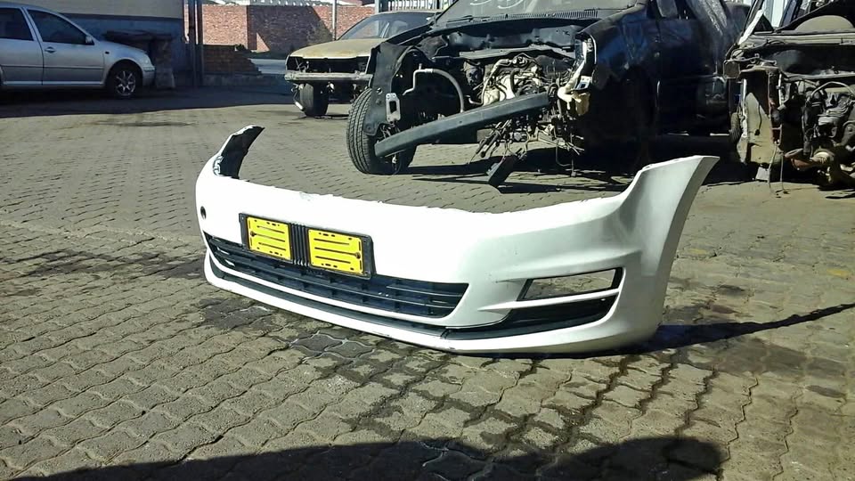 GOLF 7 TSI FRONT BUMPER