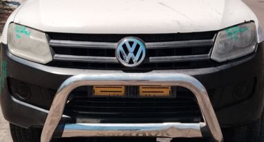 VW AMAROK SINGLE CAB CENTRE GRILLE FOR SALE - Private Seller VW AMAROK SINGLE CAB CENTRE GRILLE FOR SALE - Private Seller