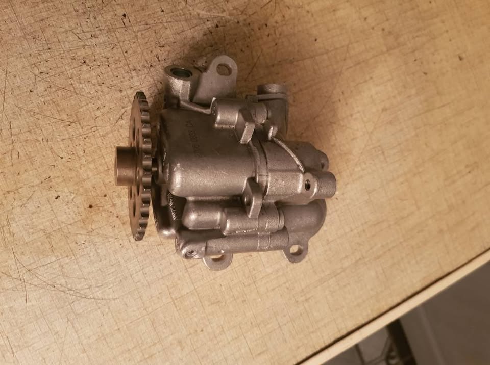 PEUGEOT BOXER OR FORD RANGER OIL PUMP FORSALE - Private Seller