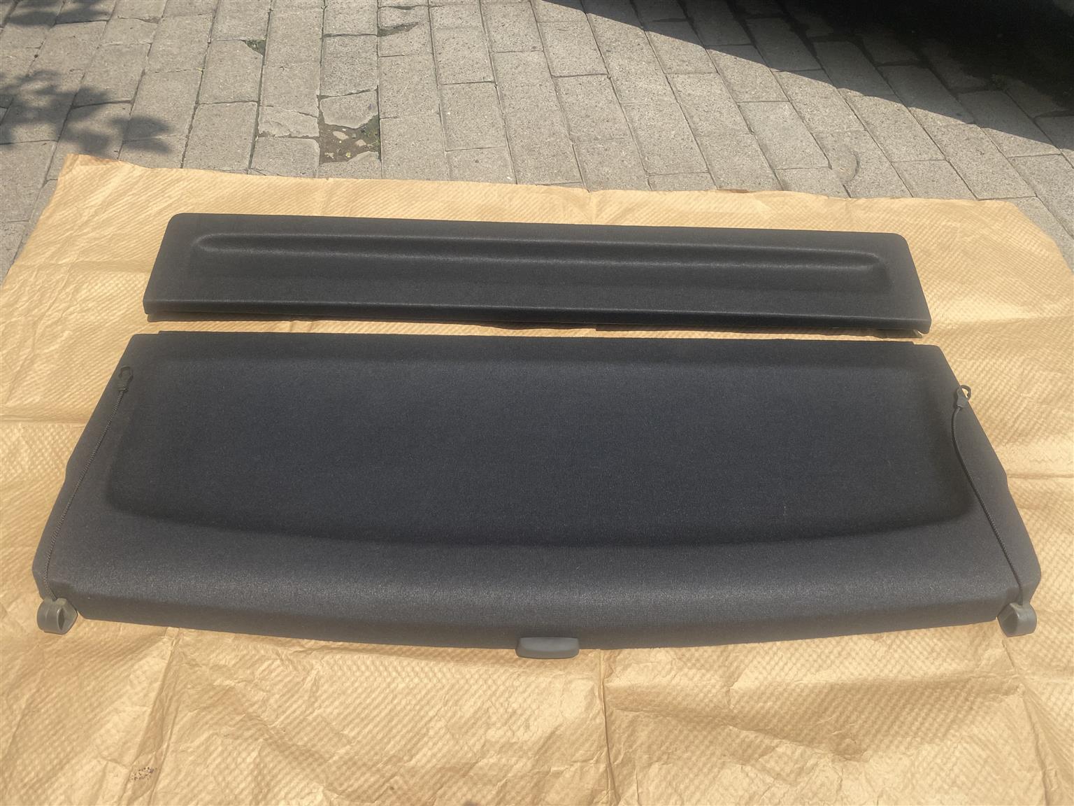 2019 BMW X1 COMPLETE PARCEL SHELF FOR SALE. IN PRISTINE CONDITION 2019 BMW X1 COMPLETE PARCEL SHELF FOR SALE. IN PRISTINE CONDITION