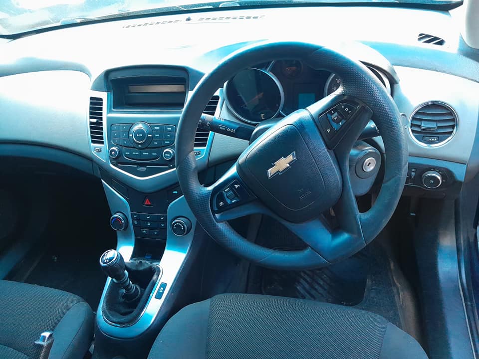 2015 CHEVROLET CRUZE 1.6 MANUAL