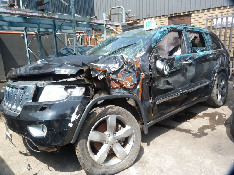 Jeep Grand Cherokee 3.0 CRD AT - 2013 SPARESBOYZ STRIPPING FOR SPARES - Private Seller Jeep Grand Cherokee 3.0 CRD AT - 2013 SPARESBOYZ STRIPPING FOR SPARES - Private Seller