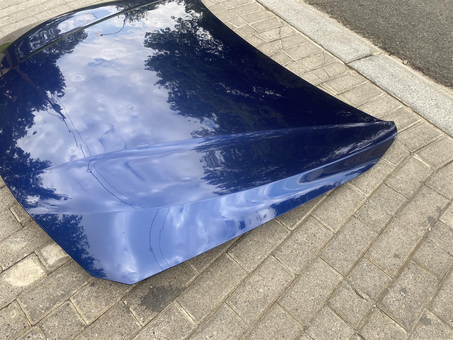 2018 BMW 3 SERIES F30 BONNET FOR SALE. IN EXCELLENT CONDITION - Private Seller 2018 BMW 3 SERIES F30 BONNET FOR SALE. IN EXCELLENT CONDITION - Private Seller