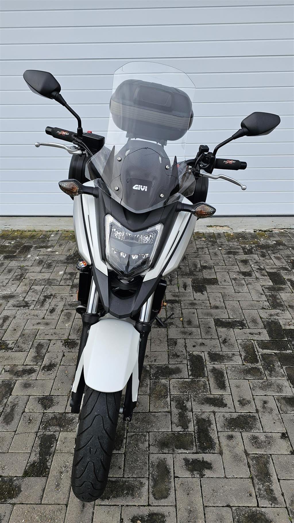 Preloaded Image 3