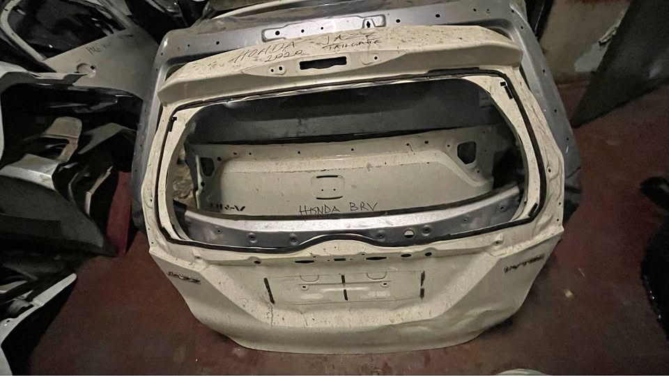 Honda Jazz tailgate - Private Seller Honda Jazz tailgate - Private Seller