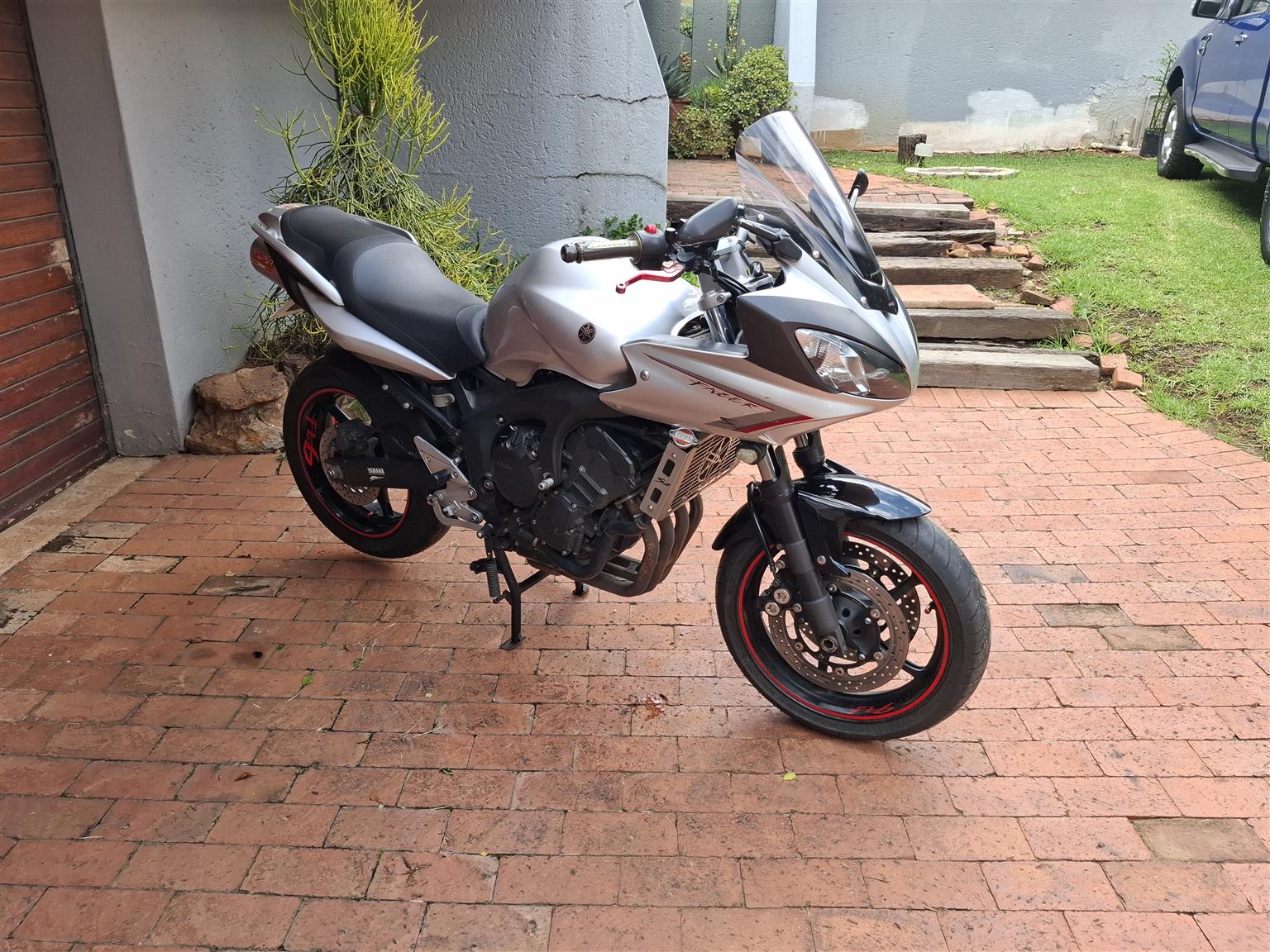 Used 2009 Yamaha FZ6 - Private Seller