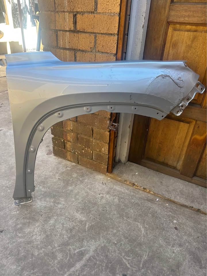 Suzuki Vitara urban cruiser right side fender (2020 onwards) - Private Seller Suzuki Vitara urban cruiser right side fender (2020 onwards) - Private Seller