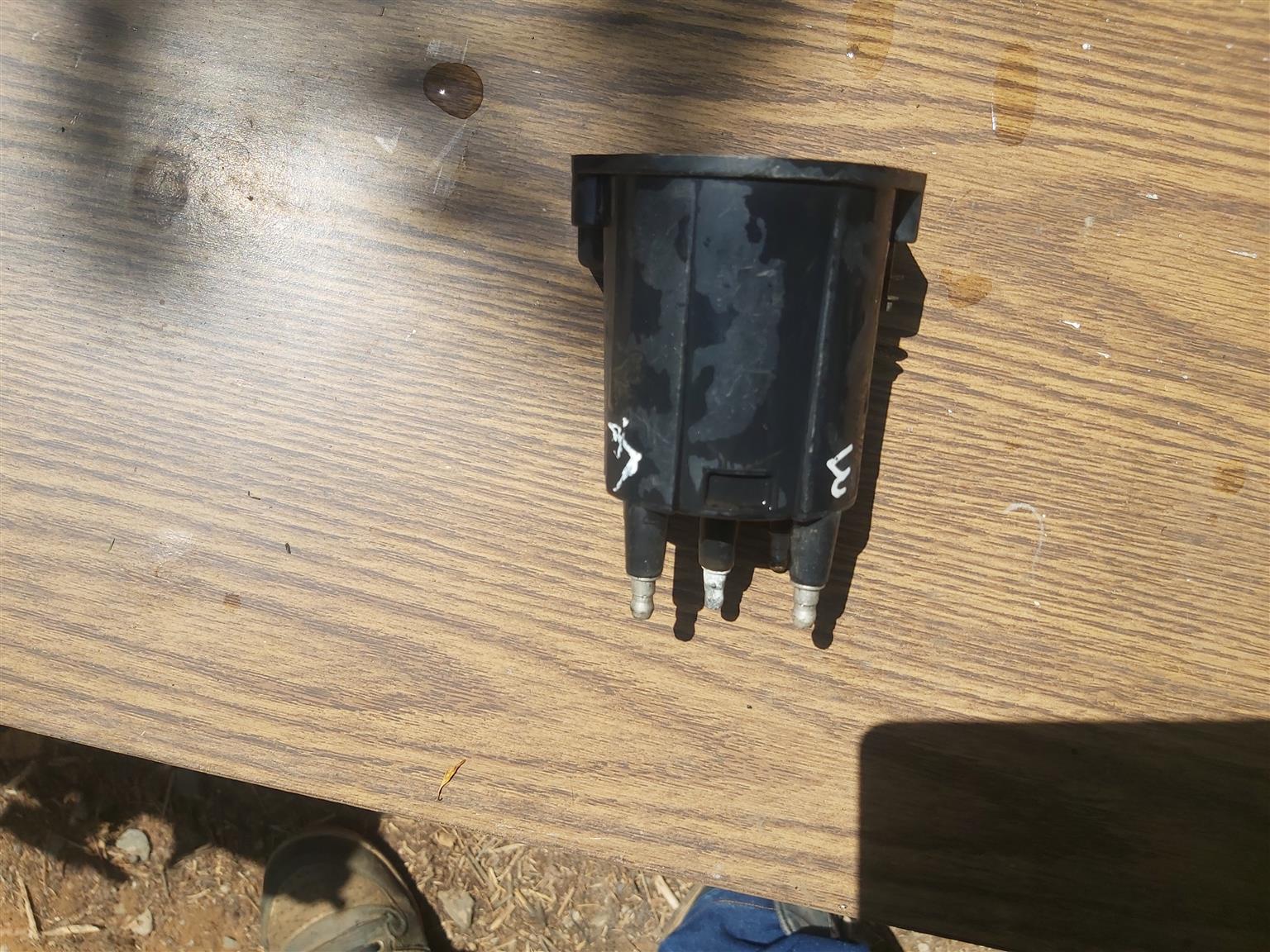 Distributor cap Daewoo Cielo - Private Seller Distributor cap Daewoo Cielo - Private Seller