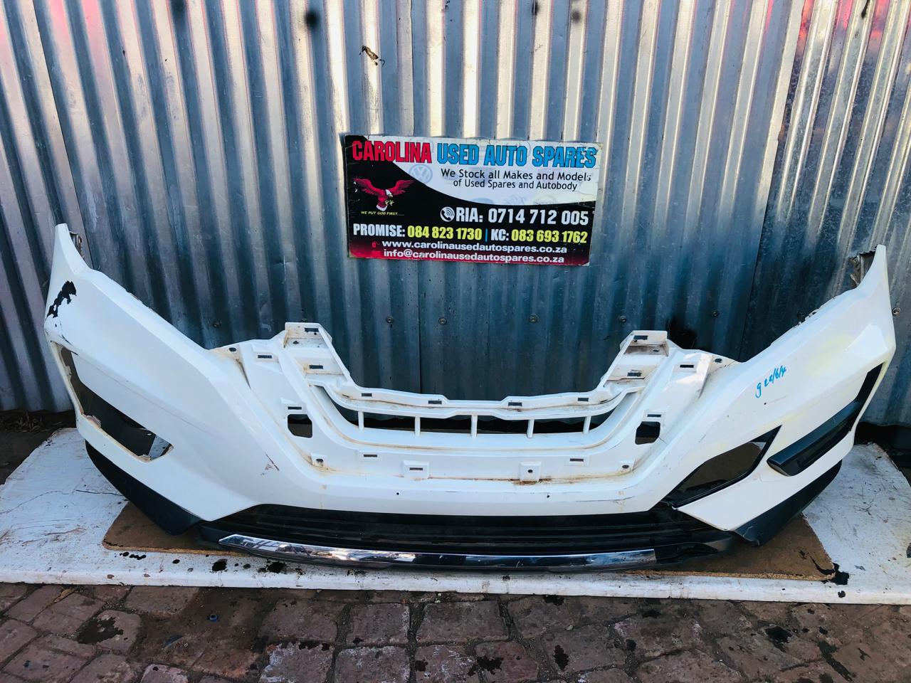 Nissan X-trail front bumper with bumper grills and chrome trimming - Private Seller Nissan X-trail front bumper with bumper grills and chrome trimming - Private Seller
