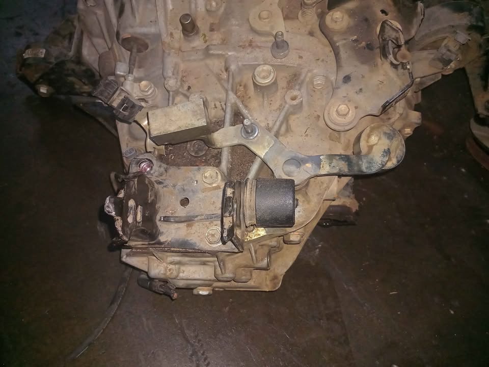 Toyota corrola prestige maunal gearbox - Private Seller