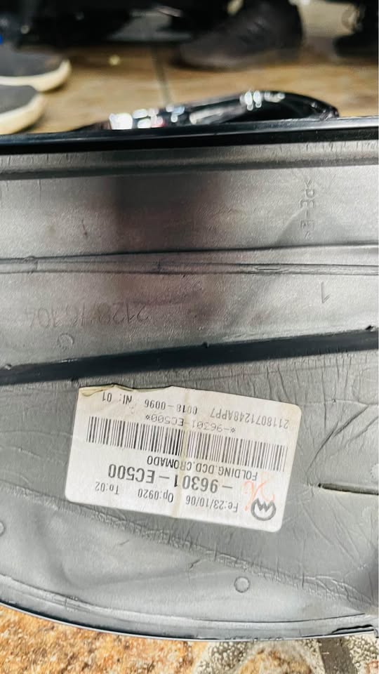 Nissan Np300 side mirror - Private Seller Nissan Np300 side mirror - Private Seller