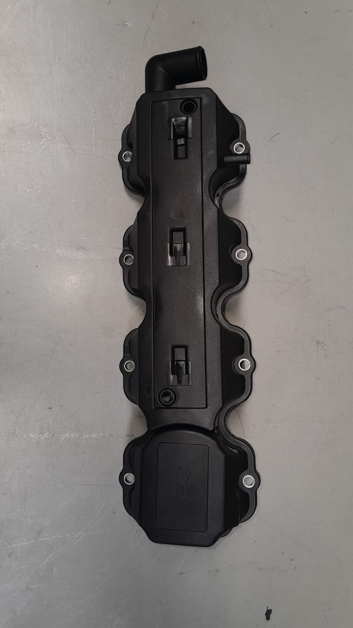 OPEL CORSA CYLINDER HEAD, PLASTIC COVER FOR SALE - Private Seller OPEL CORSA CYLINDER HEAD, PLASTIC COVER FOR SALE - Private Seller