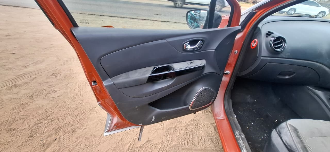 2015 Renault Captur Door Panel Genuine Used for sale - Private Seller 2015 Renault Captur Door Panel Genuine Used for sale - Private Seller