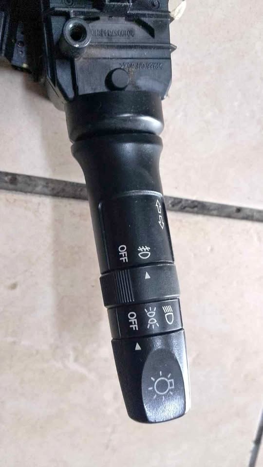Hyundai Grand i10 indicator switch - Private Seller