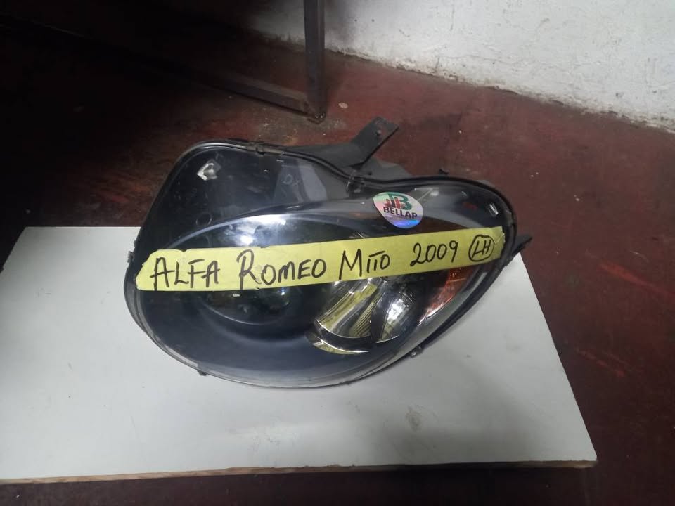 2009 Alfa Romeo Mito Headlight Left Hand Side - Private Seller 2009 Alfa Romeo Mito Headlight Left Hand Side - Private Seller