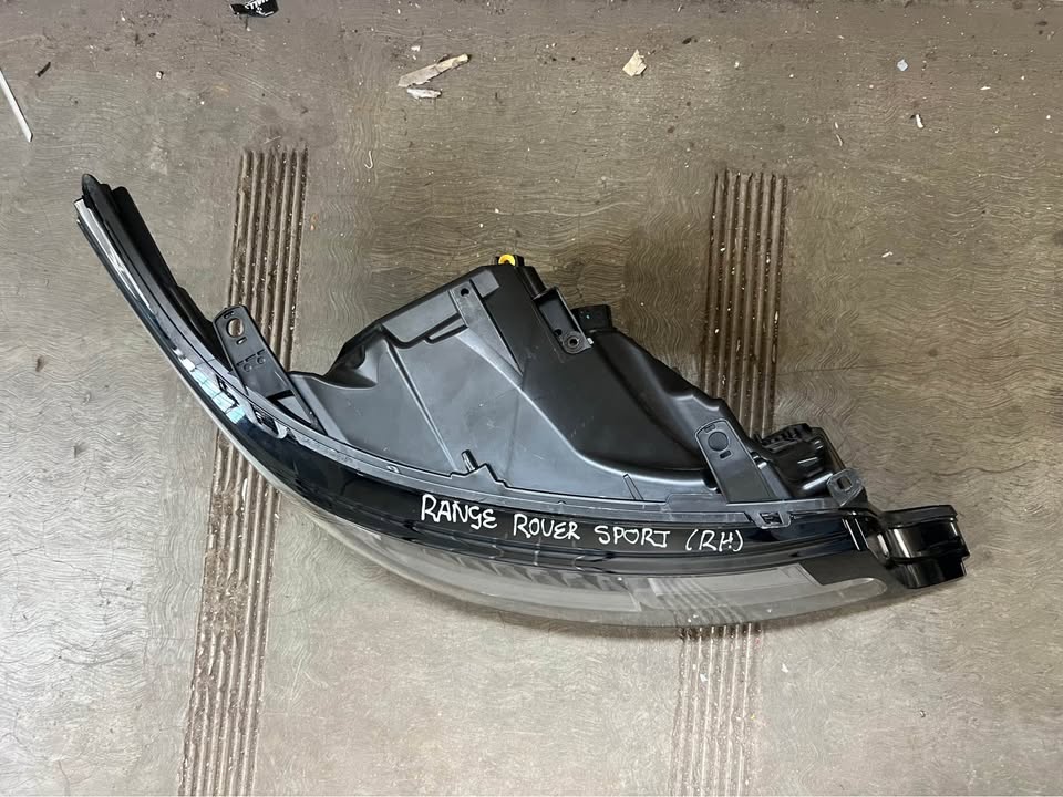 Range Rover sport headlight RHS - Private Seller Range Rover sport headlight RHS - Private Seller