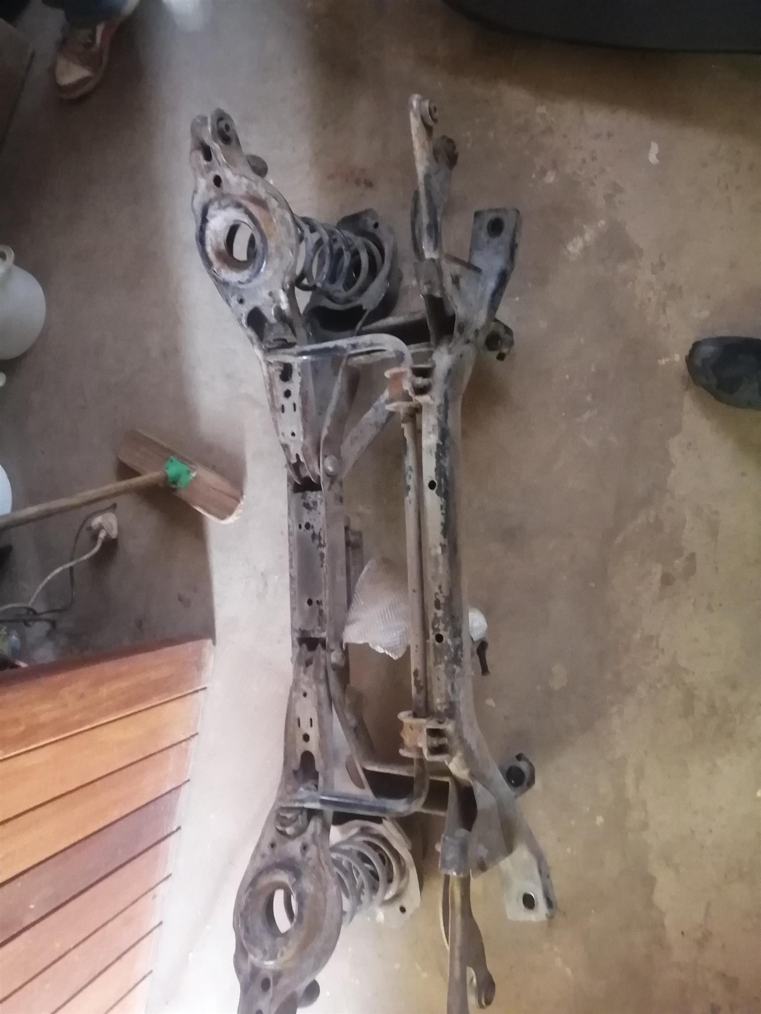 Volvo S40 T5 2006 Rear suspension - Private Seller