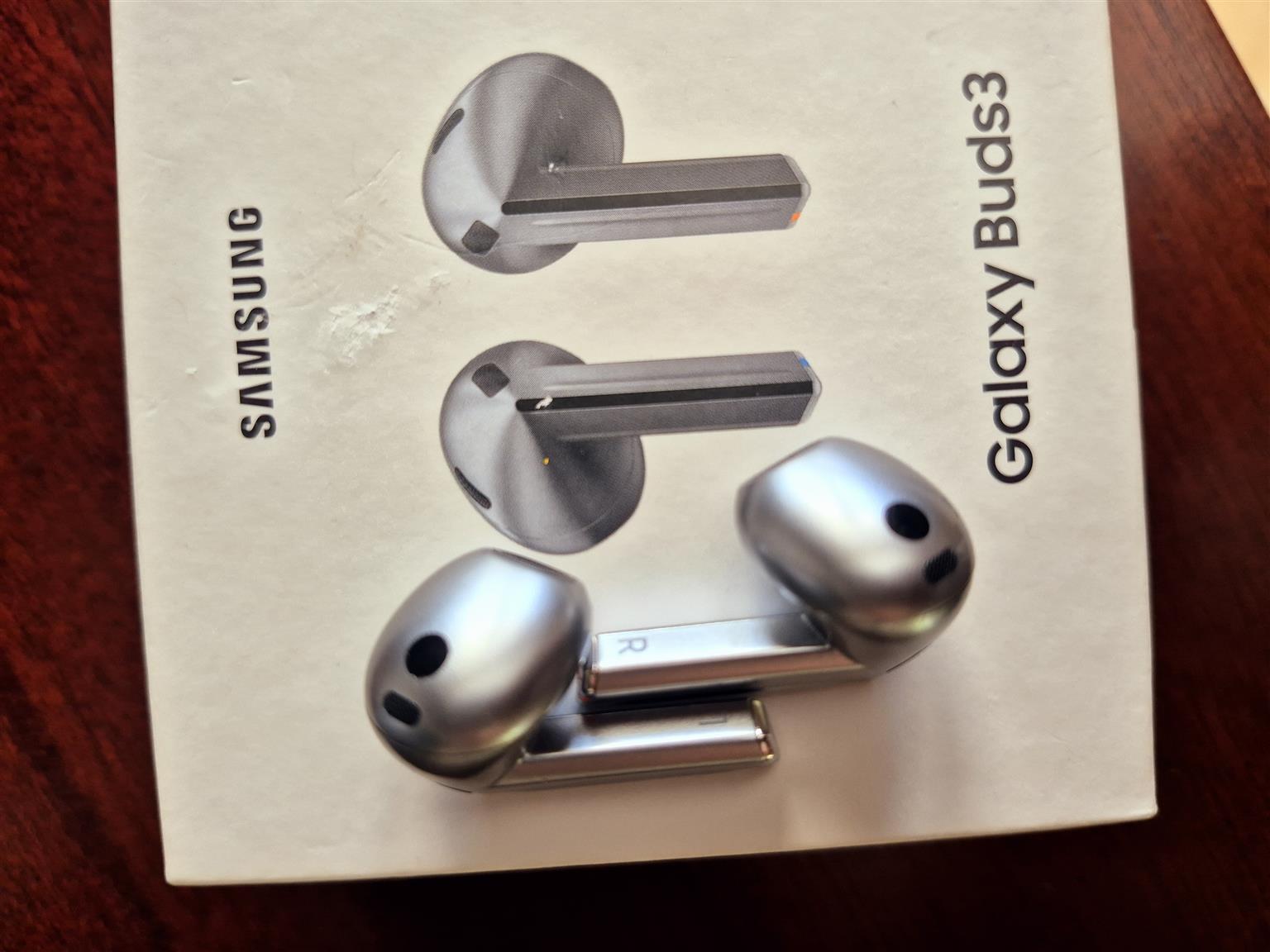 New 2025 Samsung Buds3 Earphones For Sale