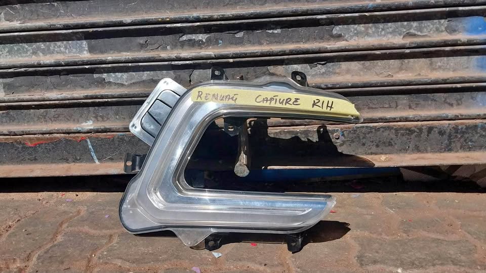 Renault Captur fog light - Private Seller Renault Captur fog light - Private Seller