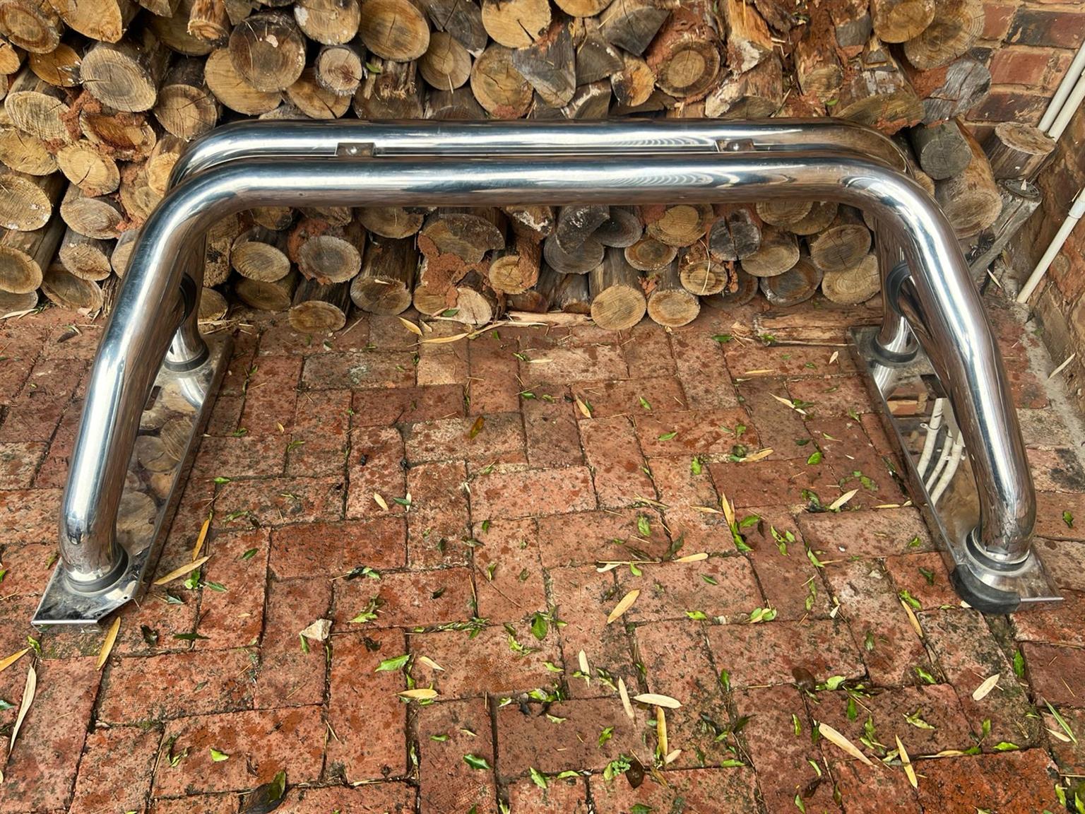Toyota Raider Rollbar and tonneau cover - Private Seller Toyota Raider Rollbar and tonneau cover - Private Seller
