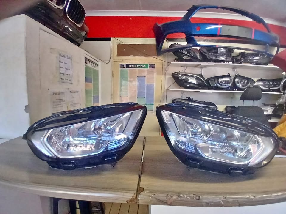 2019 FORD ECOSPORT HEADLIGHTS LEFT AND RIGHT FOR SALE