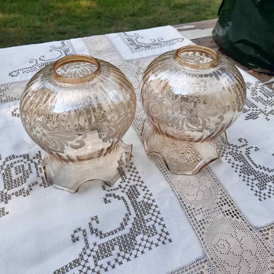2 x Small amber glass with acid  etched flower  light shade retro vintage kitch France mid century 2 x Small amber glass with acid  etched flower  light shade retro vintage kitch France mid century