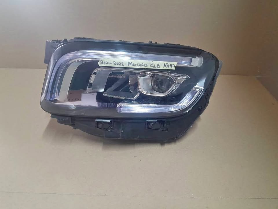 2021-2023 MERCEDES BENZ GLB A247 LEFT SIDE HEADLIGHT FOR SALE