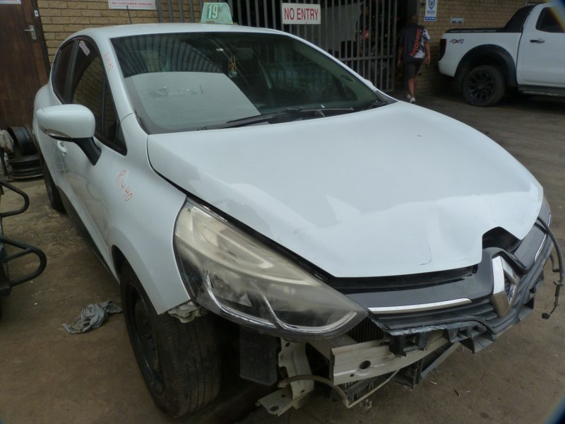 Renault Clio IV 900T Manual White - 2018 SPARESBOYZ STRIPPING FOR SPARES - Private Seller Renault Clio IV 900T Manual White - 2018 SPARESBOYZ STRIPPING FOR SPARES - Private Seller