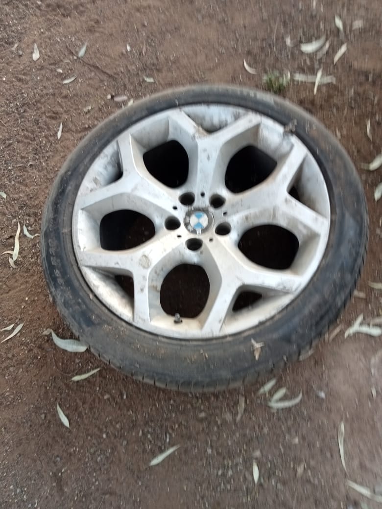 BMW X5 E70 Rims For sale - Private Seller