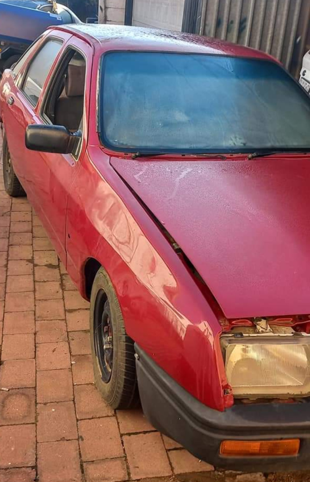 Ford Sierra 1984 1600 kent stripping