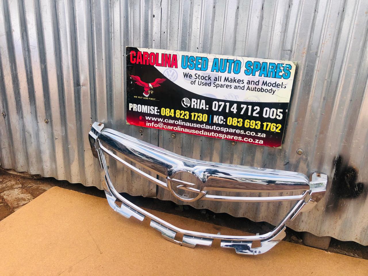 Opel Mokka chrome radiator grill trimming - Private Seller Opel Mokka chrome radiator grill trimming - Private Seller