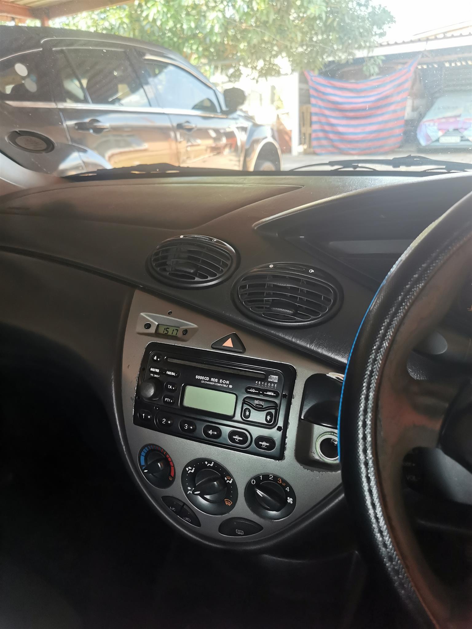 Ford focus 1.6i ambiante