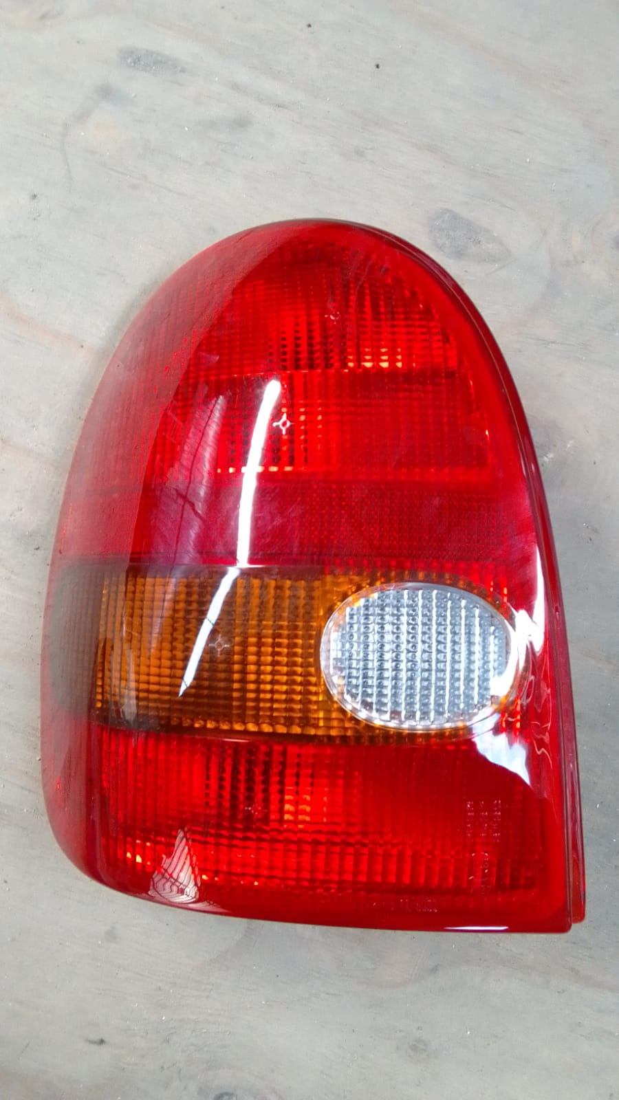 OPEL CORSA HATCHBACK LEFT REAR TAILLIGHT FOR SALE BRAND NEW !! - Private Seller