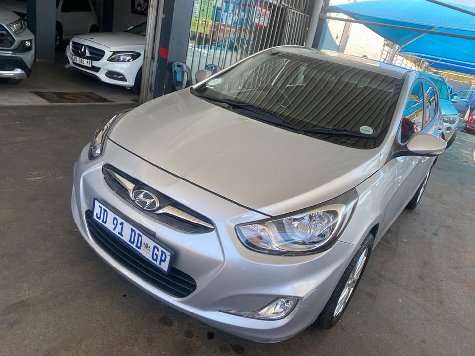 2015 HYUNDAI ACCENT 1.6 HATCHBACK