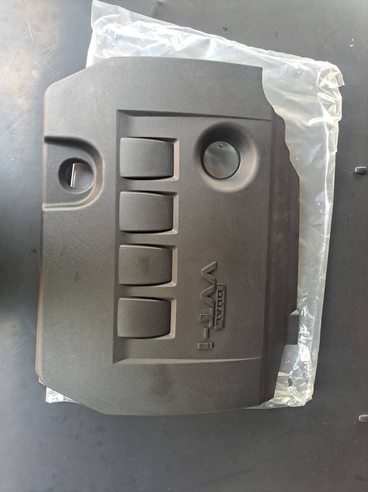 Toyota engine cover - Private Seller