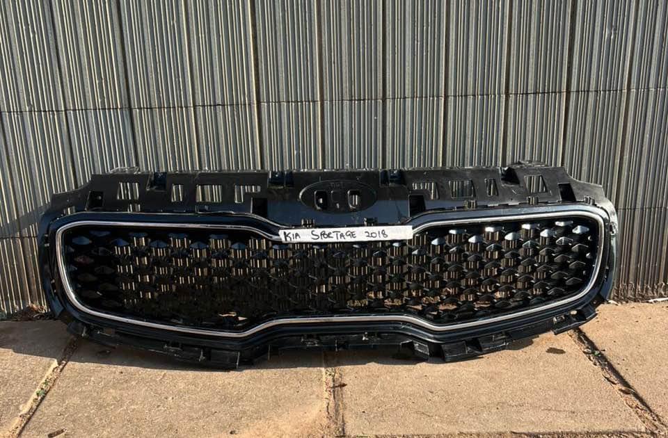 Kia Sportage grill 2018 - Private Seller