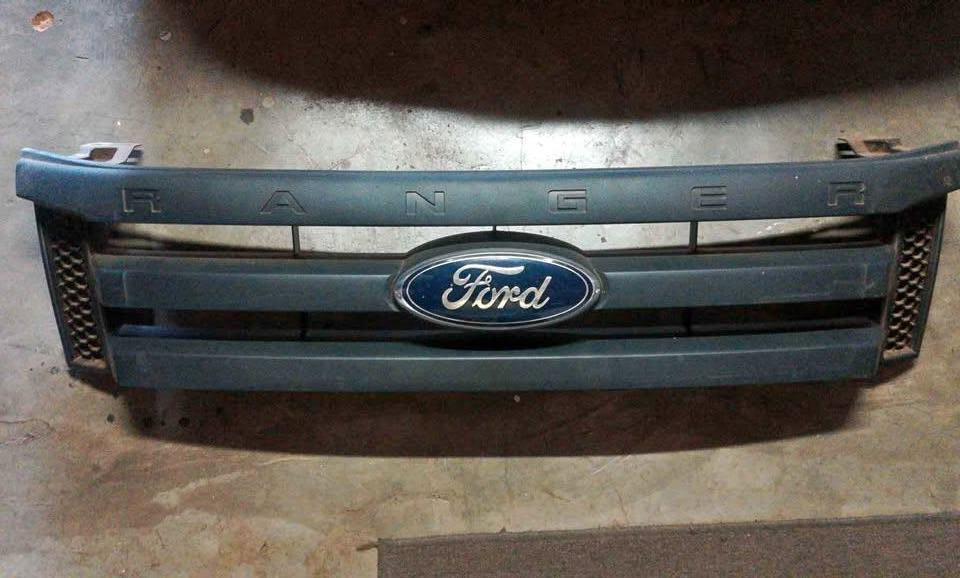 Ford Ranger T6 original grille new - Private Seller