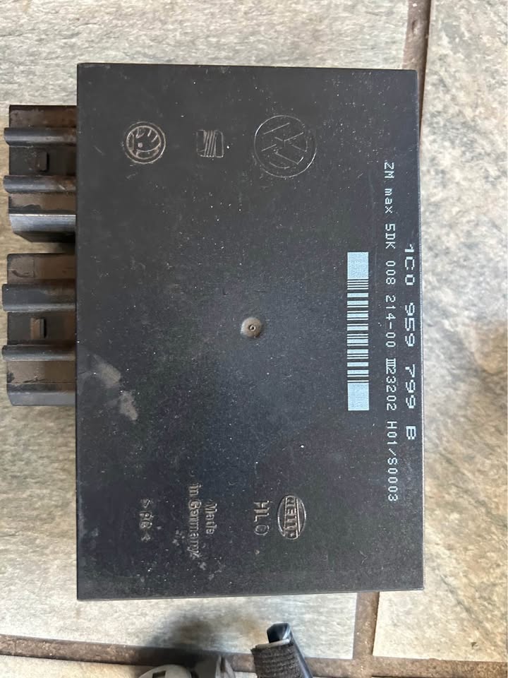 Volkswagen Golf 4 1.6 Automatic Lockset Available - Private Seller Volkswagen Golf 4 1.6 Automatic Lockset Available - Private Seller