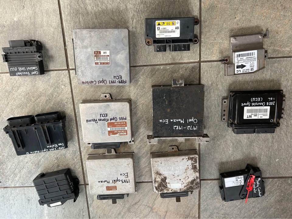 Assorted Opel Modules For Sale @Circle 7 Used Parts Call or WhatsApp - Private Seller