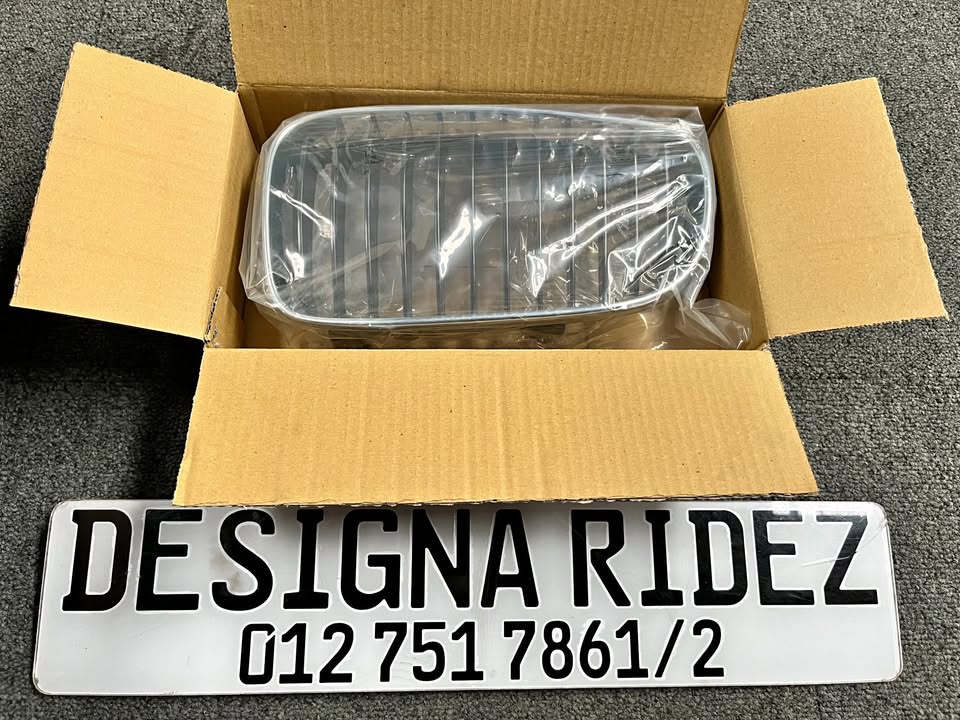 BMW E87 X3 LCI LEFT FRONT BUMPER KIDNEY GRILL AVAILABLE. - Private Seller BMW E87 X3 LCI LEFT FRONT BUMPER KIDNEY GRILL AVAILABLE. - Private Seller